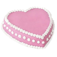 Same Day Rakhi Delivery India with 1 Kg Eggless Heart Shape Strawberry Cakes in India