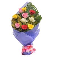 Diwali Flowers Delivery. Mixed Roses Bouquet in Crepe 10 Flowers in India
