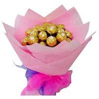 Gifts to Delhi to Send 16 Pcs Ferrero Rocher Bouquet on Diwali