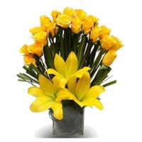 Deliver Rakhi Flowers in Vase. 3 Yellow Lily 20 Roses to India with Flowers to India